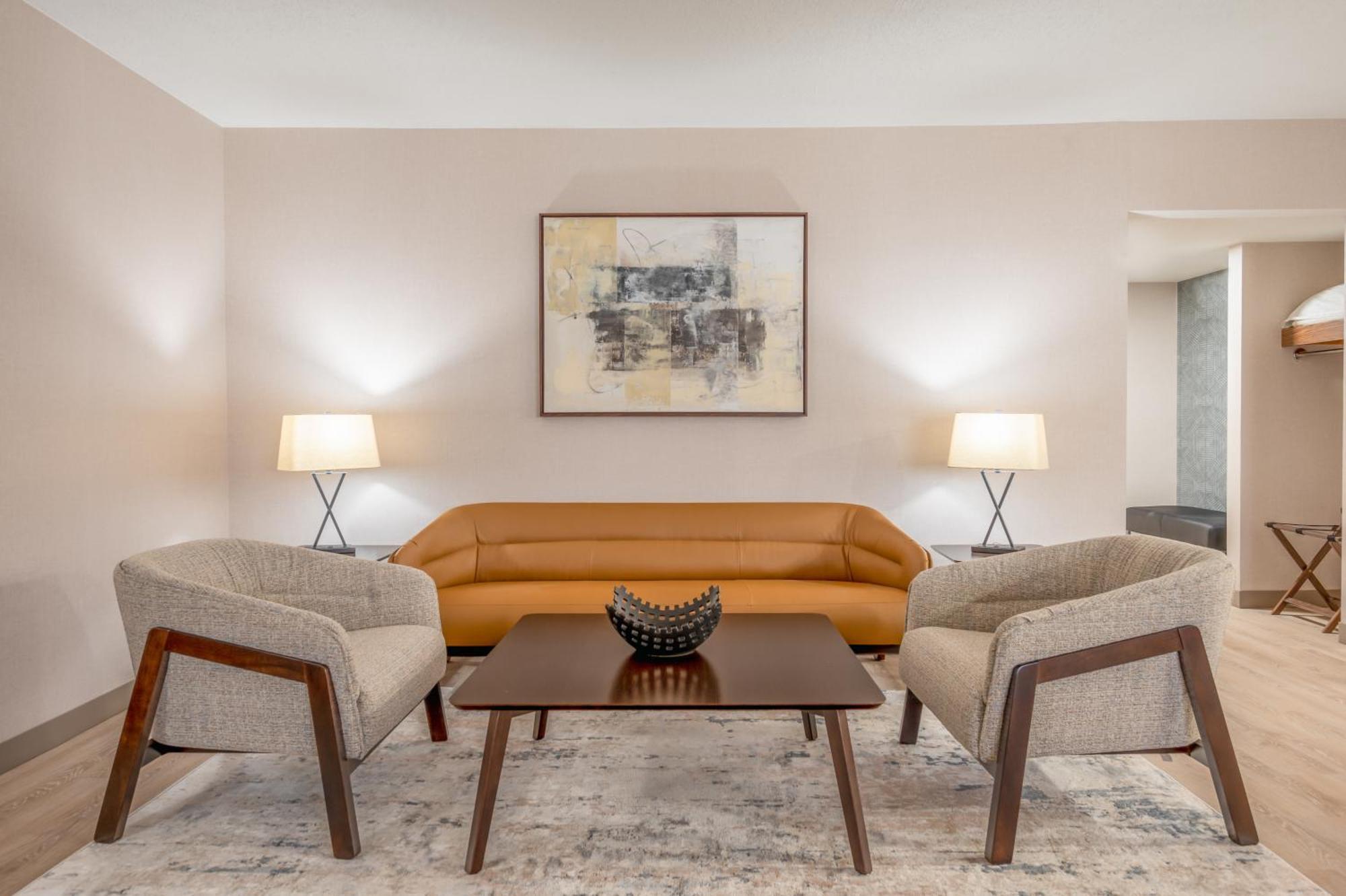 Wyndham Indianapolis Airport Hotel Bagian luar foto