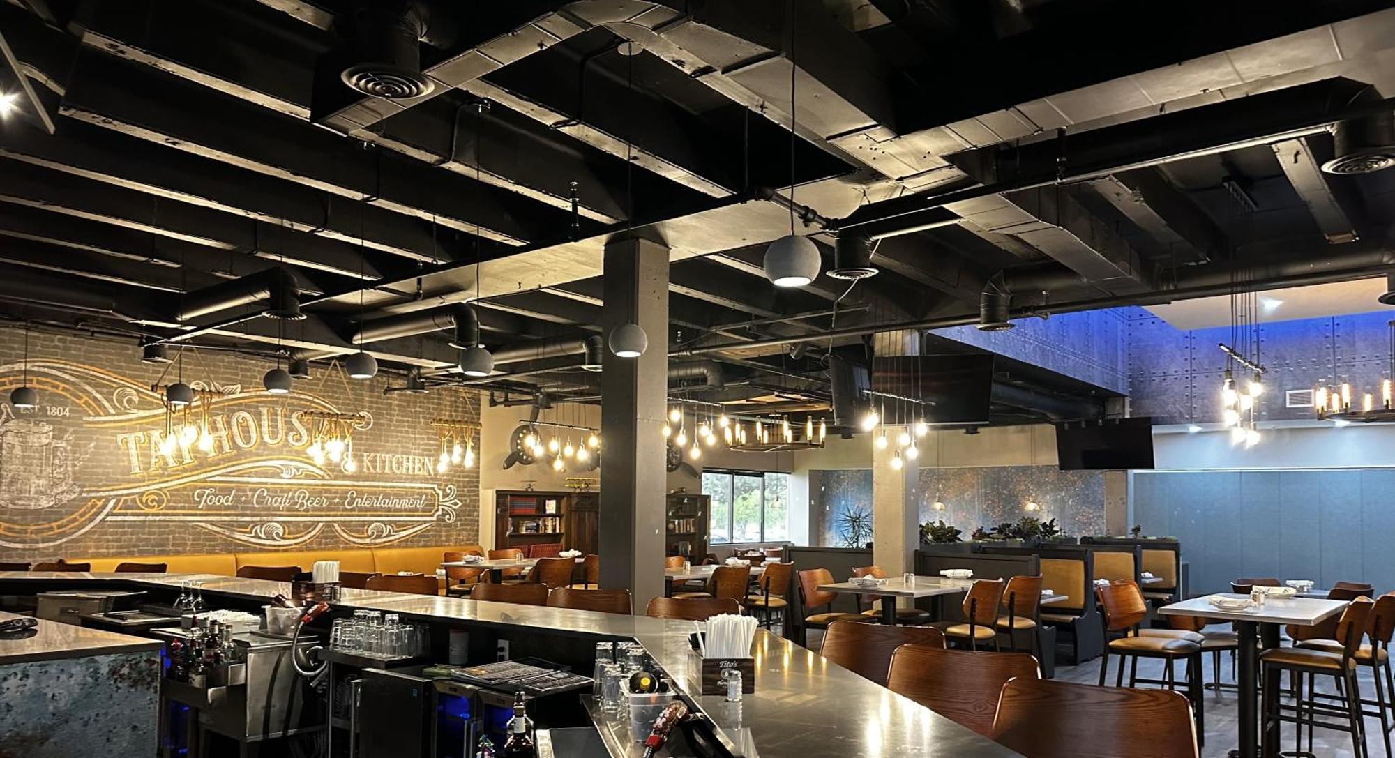 Wyndham Indianapolis Airport Hotel Bagian luar foto