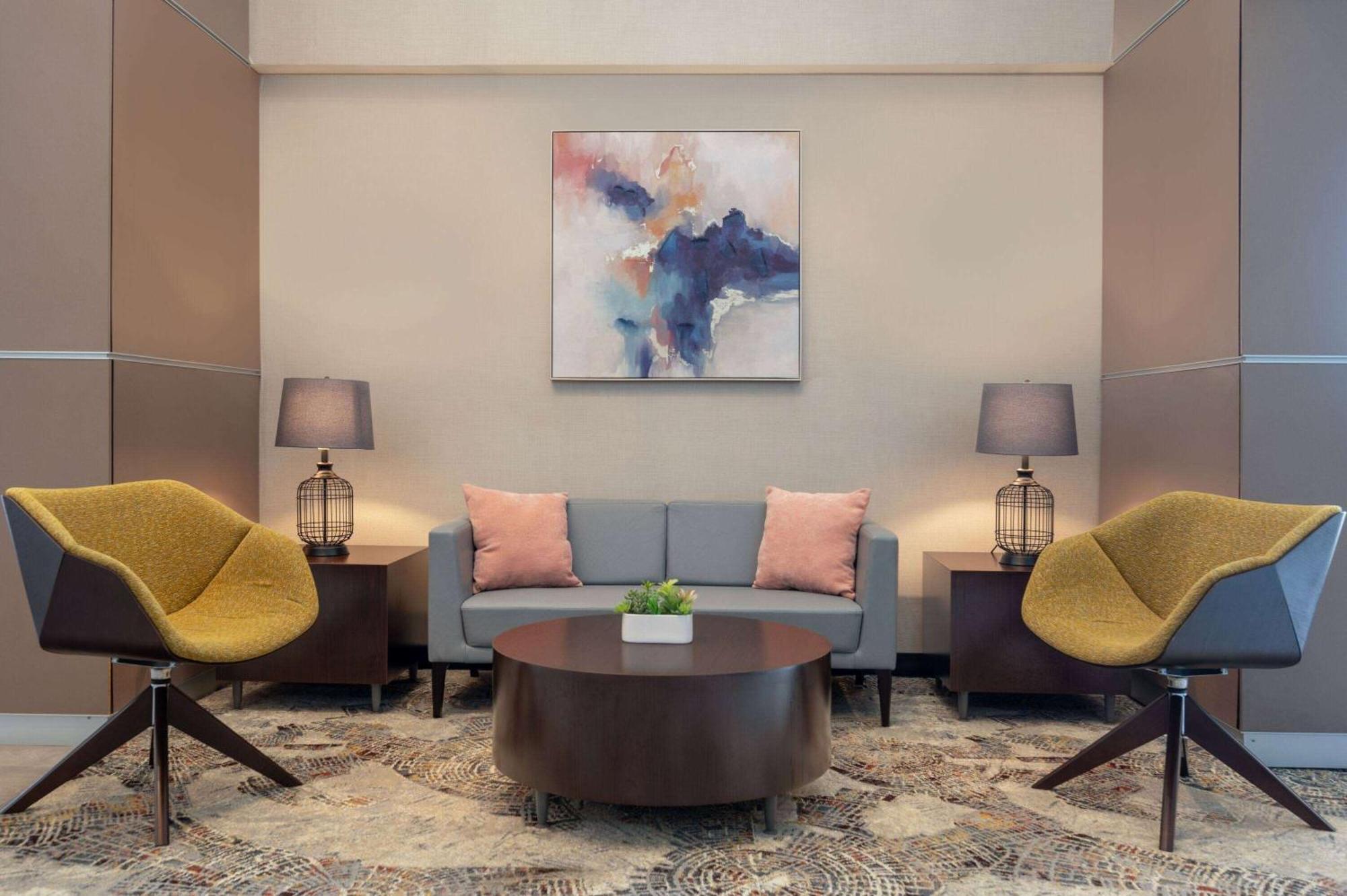 Wyndham Indianapolis Airport Hotel Bagian luar foto