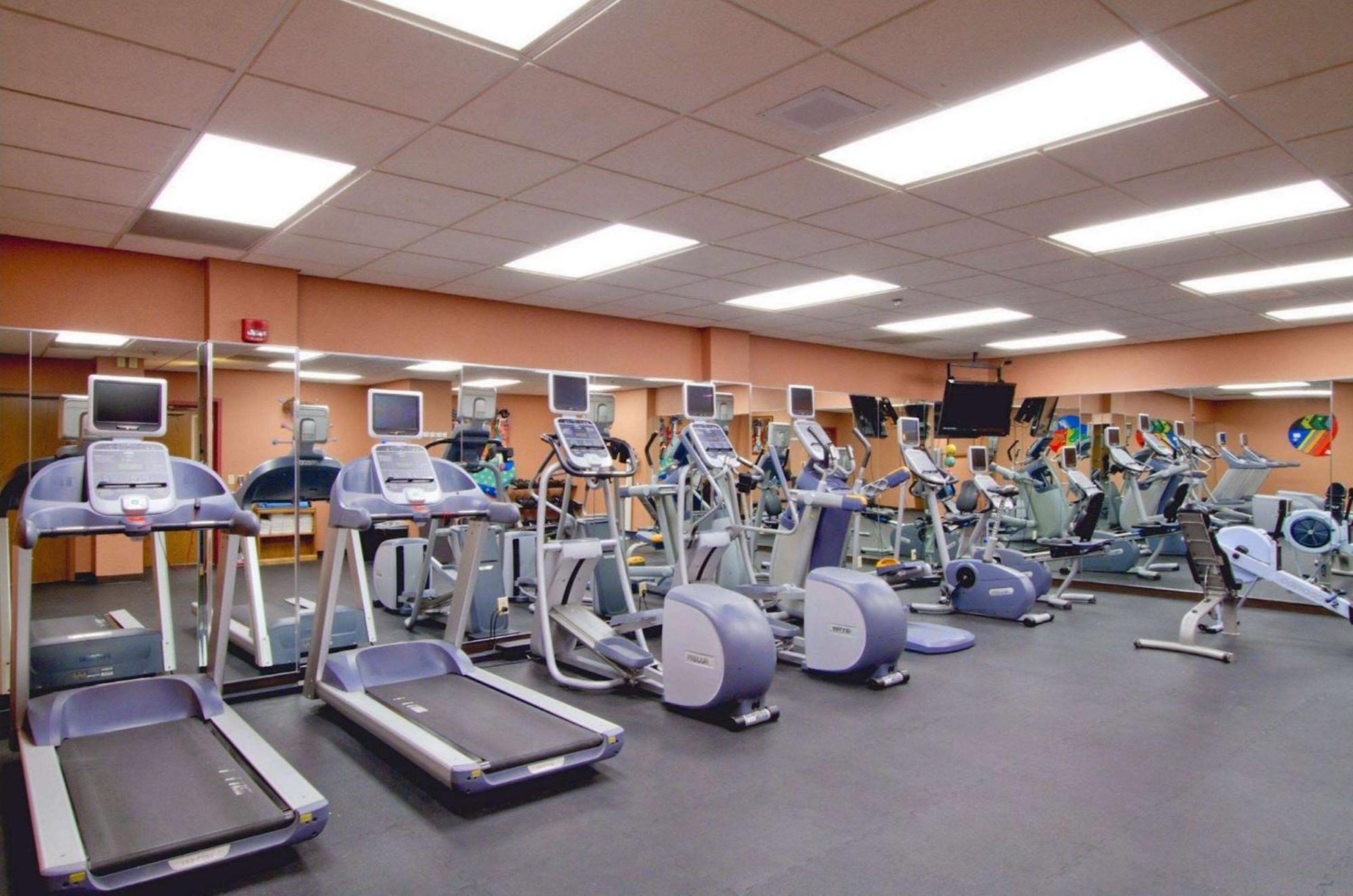 Wyndham Indianapolis Airport Hotel Bagian luar foto