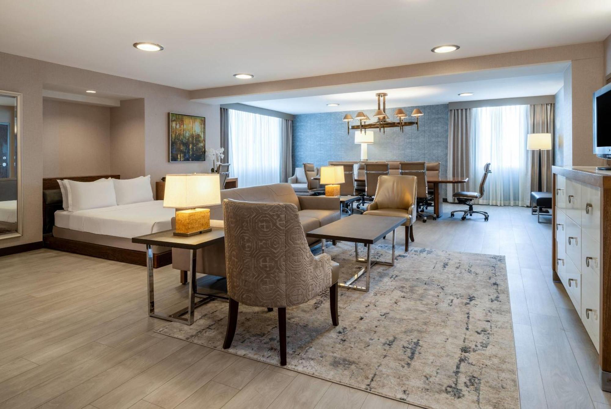 Wyndham Indianapolis Airport Hotel Bagian luar foto